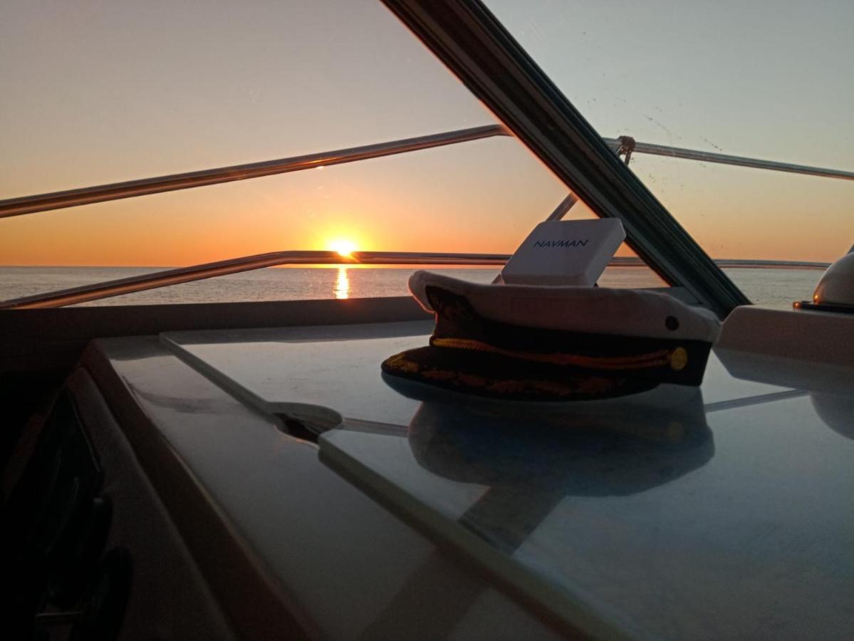 Diamantedouro - Boat Hotell Vila Nova de Gaia Exteriör bild